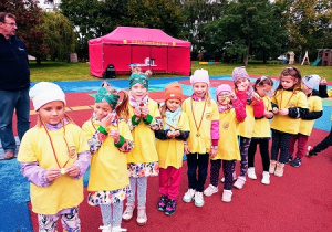 Uczestnicy przedszkolnej Olipmiady Sportowej